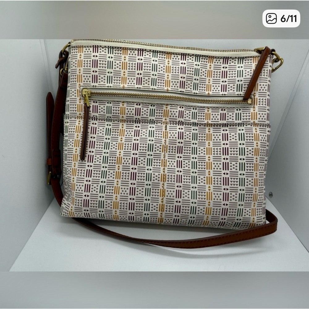 Bundle Fossil Beige Pattern Crossbody Bag with Matching Wallet See Photos - Picture 6 of 11